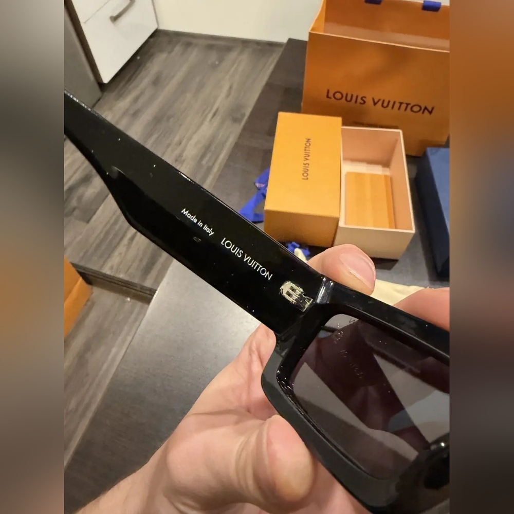 Louis Vuitton Clash Square Sunglasses - Picture 6 of 7